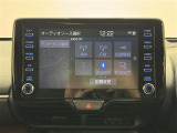 【純正8インチナビ】人気の8インチナビ(純正)を装備。マップ表示も見やすく、操作性も◎。Apple CarPlay、AndroidAutoにも対応。