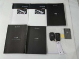 取扱説明書、メンテナンスノートが揃っています。スマートキーは、カギを取り出す手間がなく施錠開錠・エンジン始動ができる便利なキーです。