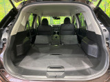 後席を格納すると、これだけの広さが!シーンに合わせたシートアレンジで、大きな荷物も積むことが出来ます♪