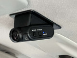 いくら安全運転をしていても、事故に巻き込まれることもあります。万が一の時に証拠として使えるフロント+車室内ドライブレコーダーがついてます♪