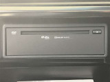 DVD・CDプレイヤーはグローブボックス内にございます。