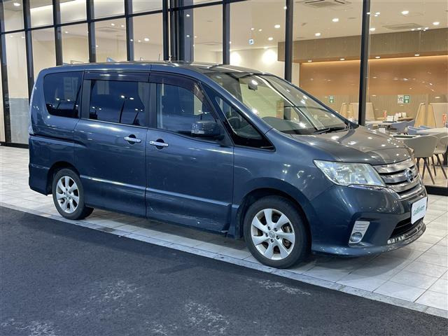 セレナ 2.0 ハイウェイスター 修復歴無し