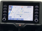 純正ナビを装備。タッチパネル式で使いやすく、お出かけもラクラクです。