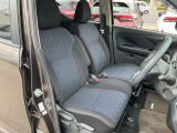 運転席まわりは、使用感も少なく良好な状態です。