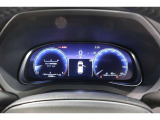 ■スピードメーター■ とっても見やすいメーターです。夜間時はラグジュアリーな気分にさせてくれる照明が魅力ですので、夜のドライブも楽しみになりますよ♪