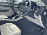 ◆LIBERALAは、輸入車選びの新たなスタイルを提案するインポート・セレクト・ブランドです。オーナー様となる方がクルマから直接感じる感性を第一にした、最良の一台との出会いをコーディネートいたします。
