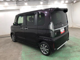 狭い駐車場でも乗り降りしやすい片側電動スライドドア付です(^^♪