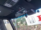 Hondaセンシング搭載!ミリ波レーダーと単眼カメラで、クルマの前方の状況を認識。ブレーキやステアリングの制御技術と協調し、安心・快適な運転や事故回避を支援する先進のシステムです!