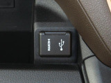 USB&HDMI差し込みあります。