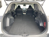 【ラゲッジスペース】リアシートを倒せばこの大容量!!ダンボールなどの大きい荷物も釣り具などの長尺物まで様々載せられそうです!!