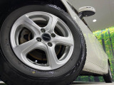 【14インチアルミホイール】外観にマッチしたアルミホイールを装着しております。各種アルミホイールや、スタッドレスタイヤも取扱いしております。是非ご相談ください♪