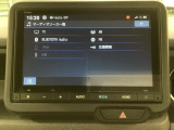 ナビゲーションはフルセグTV、インターナビ対応のGathers純正メモリーナビを搭載しています。Bluetoothオーディオ機能がありますので、スマートフォンなどの音楽も再生できます。