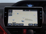 純正メモリーナビになります。