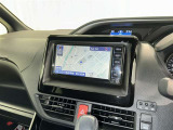 ナビゲーション付です。 ナビがあると便利、ラクラク何処でもいけます。 ナビが有るのと無いのとでは大きな違いですね。