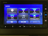 ナビゲーションはフルセグTV、インターナビ対応のGathers純正メモリーナビを搭載しています。Bluetoothオーディオ機能がありますので、スマートフォンなどの音楽も再生できます。