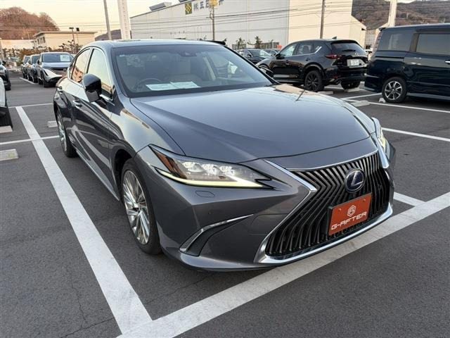 ES 300h バージョンL 純正12.3インチナビ