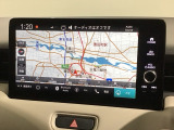 アップルカープレイ・アンドロイドオート対応純正ナビ搭載です。知らない道も安心ですね!