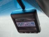 ドライブレコーダー付きです!!映像・音声などを記録する車載装置です。 もしもの事故の際の記録はもちろん、旅行の際の思い出としてドライブの映像を楽しむことができます!!