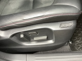 シートメモリー機能を備える10WAYパワーシートを装備!体格や好みに応じたポジションをスムーズに調整できます。