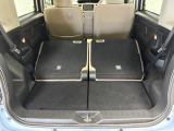 後部座席両側を倒せば広々としたラゲージスペースが出現!