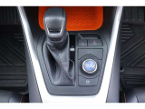 MTモード付。発進時やシフトチェンジ時もストレスなくマニュアル運転を楽しめます♪