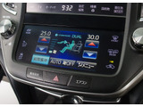 使いやすさや安全性を追求したステアリング周り!高級車ゆえにスイッチ類が多いのも特徴ですね!考え尽くされた配置ですぐに使いこなす事が出来ますのでご安心下さい!是非、体感してみて下さい!!
