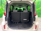 普段のお買い物や通勤、送迎等に十分な荷室スペースを確保しております。セカンドシートを倒すと、大きな荷物の積載も可能です♪