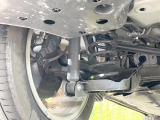 お車を安心してお乗りいただく為には、足回りの定期点検が欠かせません。サービスサポート(有償保証)では無料点検もご提供しており、安心のカーライフをお過ごしいただけるサポート体制が整っています。