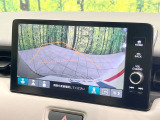 【バックカメラ】駐車時に後方がリアルタイム映像で確認できます。大型商業施設や立体駐車場での駐車時や、夜間のバック時に大活躍!運転スキルに関わらず、今や必須となった装備のひとつです!