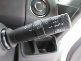 オートライト付きです。手元での操作なしでヘッドライトのON/OFFできます。トンネルでの点灯・消灯忘れ防止に役立ちます!