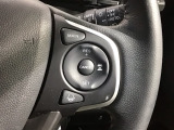 クルーズコントロールを装備しています。高速道路などで一定の速度で走ってくれるので運転が楽ですよ!速度を設定できますので、スピードの出しすぎにも注意できます。
