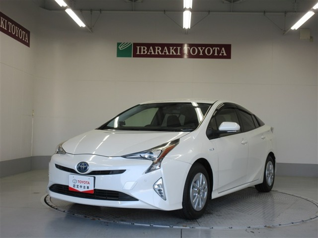 プリウス 1.8 S セーフティ プラス 