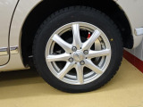 アルミホイールです!デザインホイールでかっこいい!