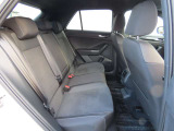 ISOFIX(イソフィックス)基準適合チャイルドシート固定装置!!安心楽々で対応チャイルドシートが取付できます。
