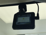【 ドライブレコーダー 】運転中の記録を残します。事故などを起こした起こされた時の証拠を残します。