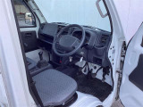 運転席側から見た内装です。
