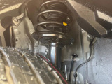 お車を安心してお乗りいただく為には、足回りの定期点検が欠かせません。サービスサポート(有償保証)では無料点検もご提供しており、安心のカーライフをお過ごしいただけるサポート体制が整っています。