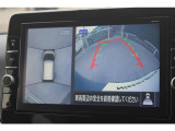 「アラウンドビューモニター」・・・上空から見た映像で車庫入れ簡単♪♪