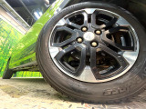 【純正15インチアルミホイール】外観にマッチした純正アルミホイールを装着しております。各種社外アルミホイールや、スタッドレスタイヤも取扱いしております。是非ご相談ください♪