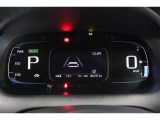 マルチインフォメーションディスプレイ付きのメーターです!エコ運転へ導く多彩な情報を表示してくれます。