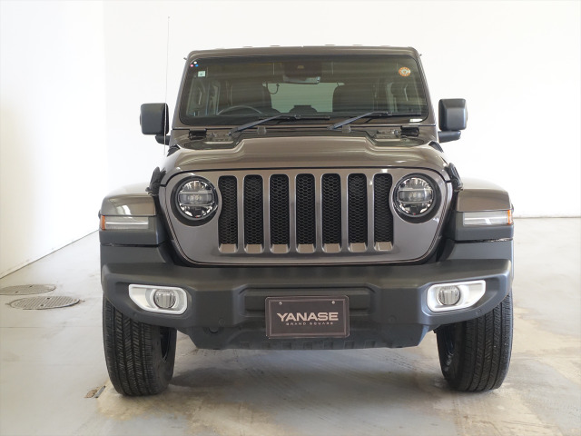 クライスラージープ ラングラー アンリミテッド サハラ 4WD の中古車