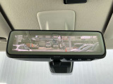 荷物をたくさん載せても後ろの確認が出来る便利なスマートルームミラー!