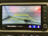 バックでの車庫入れも安心です! リアカメラが付いているバックモニター付のナビを装備しております。操作線もついており距離感も画面から確認できます。