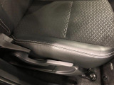 痛みの出やすい運転席シートの角、フロアマット、座面、ともに良好です