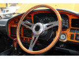 ウッドステアリングをインストール済み!!ナルディステアリングへの交換も可能です!お気軽にご相談ください☆