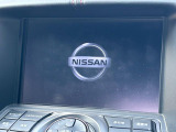 【メーカー純正ナビ】インテリアに溶け込むスタイリッシュな「専用設計」メーカーナビを装備♪視認性や操作性など基本性能にも優れ、より上質なカーライフをお楽しみいただけます。