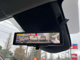 スマートルームミラーになっています 8人乗車時でも後方確認ができます