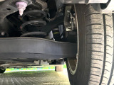 お車を安心してお乗りいただく為には、足回りの定期点検が欠かせません。サービスサポート(有償保証)では無料点検もご提供しており、安心のカーライフをお過ごしいただけるサポート体制が整っています。