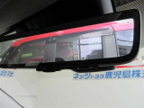 ドライブレコーダー一体型のデジタルインナーミラー。万が一の時も安心です