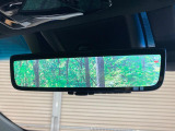 【デジタルインナーミラー】後席の大きな荷物や同乗者で後方が確認しづらい時でも安心!カメラが撮影した車両後方の映像をルームミラー内に表示。クリアな視界で状況の確認が可能です!